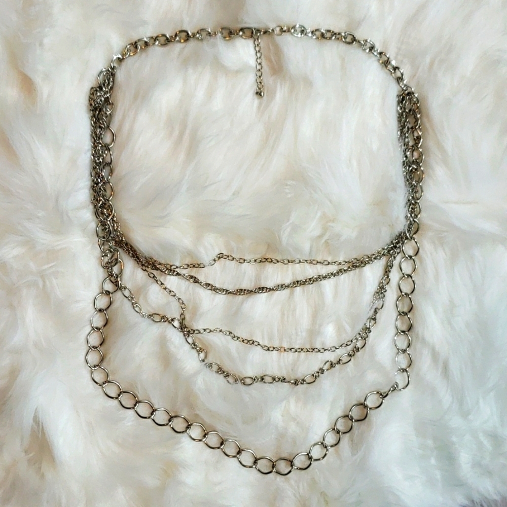 Layered strand look necklace